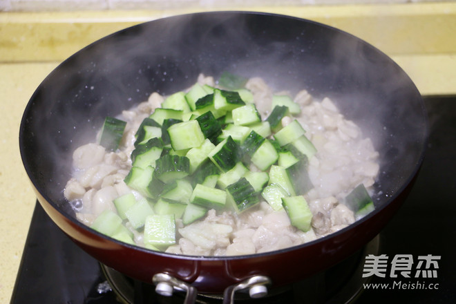 酱爆鸡丁的做法步骤:13