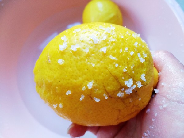 百香果冰糖蜂蜜柠檬的做法步骤：1