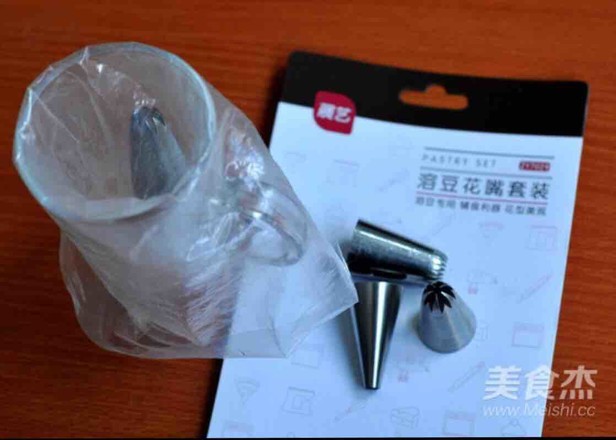 酸奶蛋白溶豆的做法步骤：1