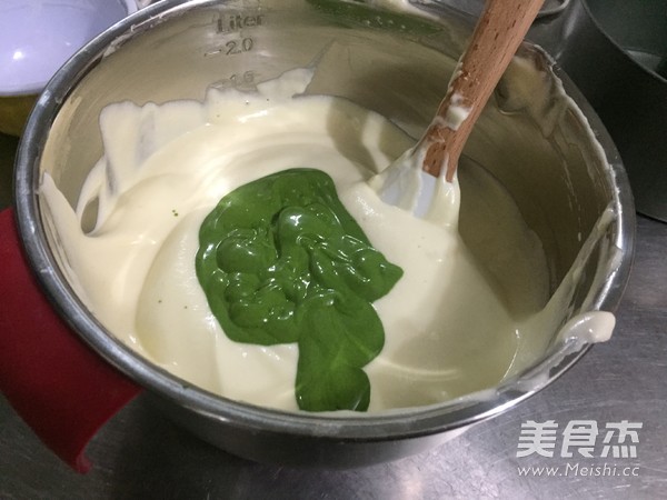 原味抹茶条纹戚风的做法步骤：21