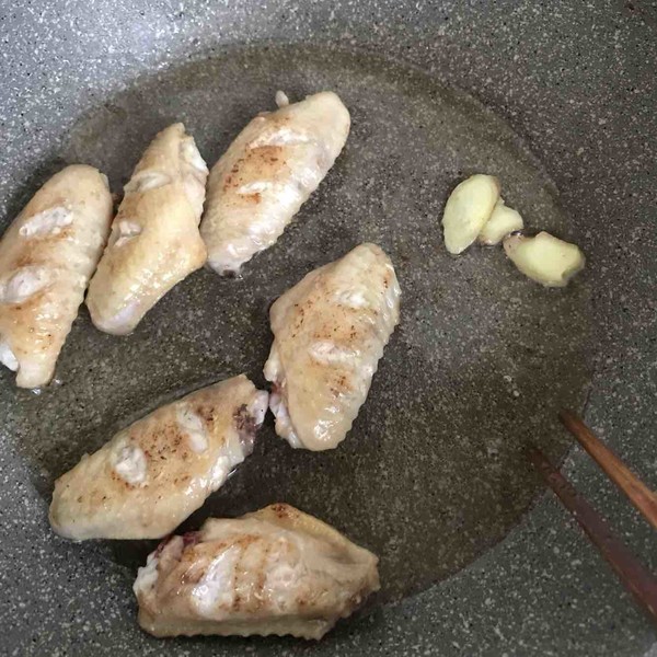简单美味的柚香鸡翅的做法步骤:4