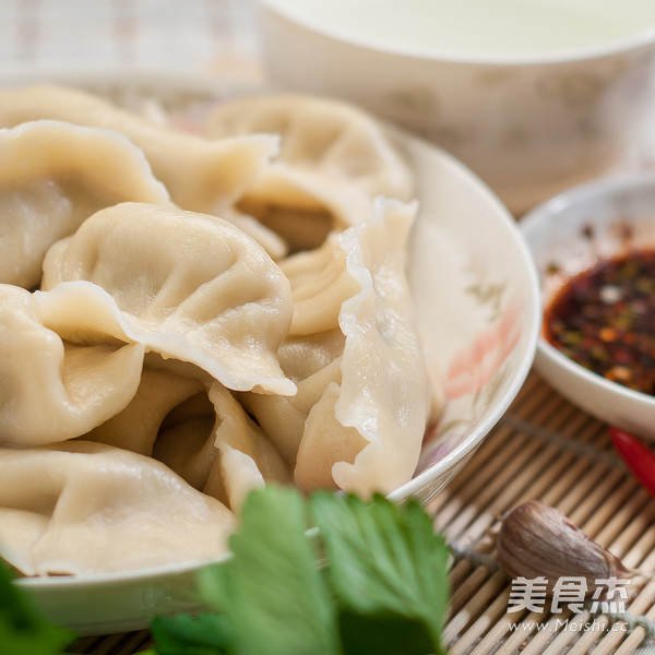芹菜饺子的做法步骤:9