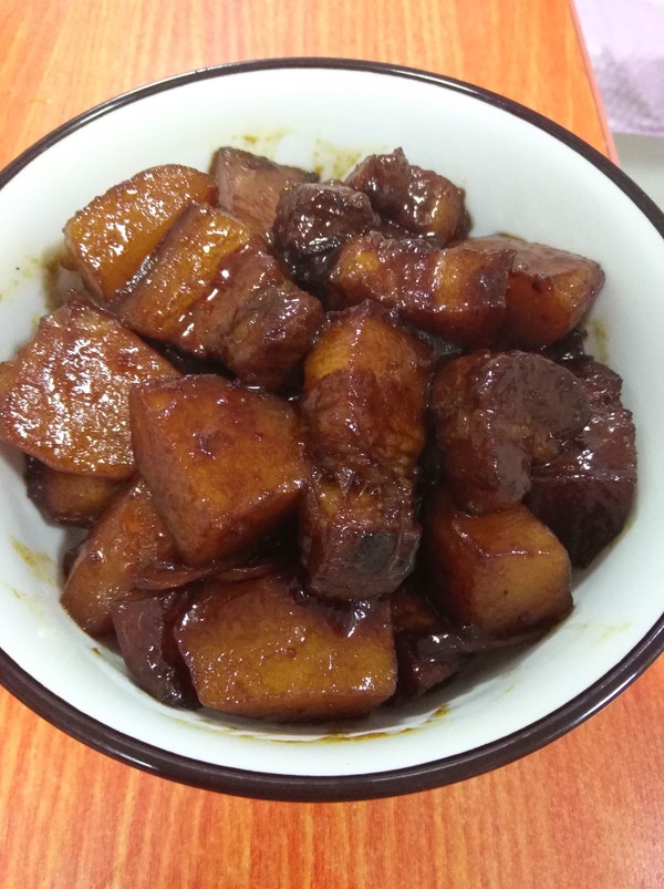 土豆烧红烧肉的做法步骤:13
