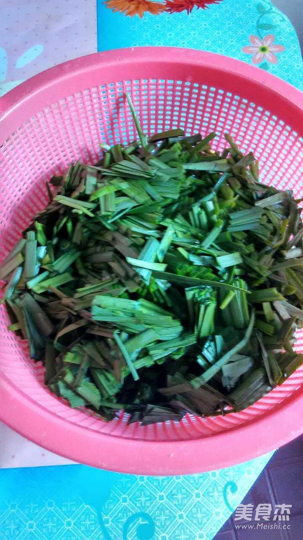 韭菜炒鸡蛋的做法步骤：1
