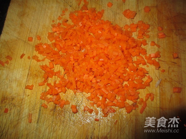 虾仁香菇大馄饨的做法步骤:2