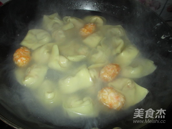 虾仁香菇大馄饨的做法步骤:14