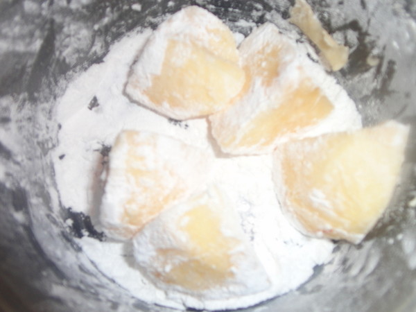 拔丝苹果的做法步骤:3
