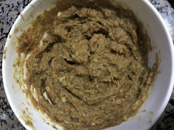 香菇鸡肉馄饨的做法步骤：1