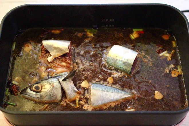 啤酒焖鲐鱼小白菜的做法步骤:11