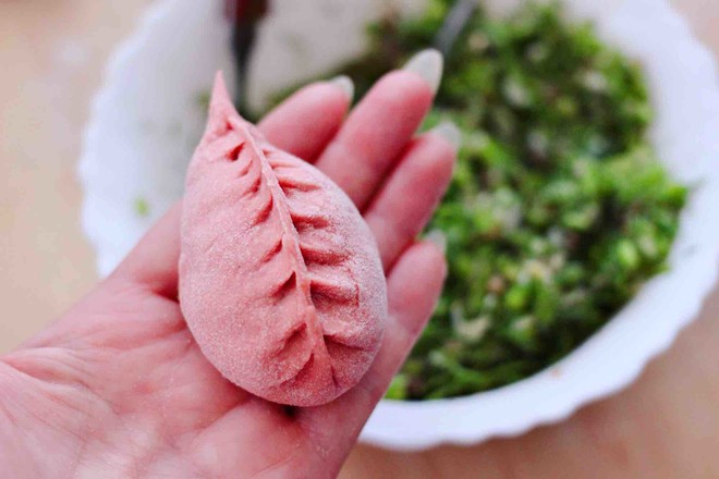 粉嫩茴香猪肉麦穗包的做法步骤:18