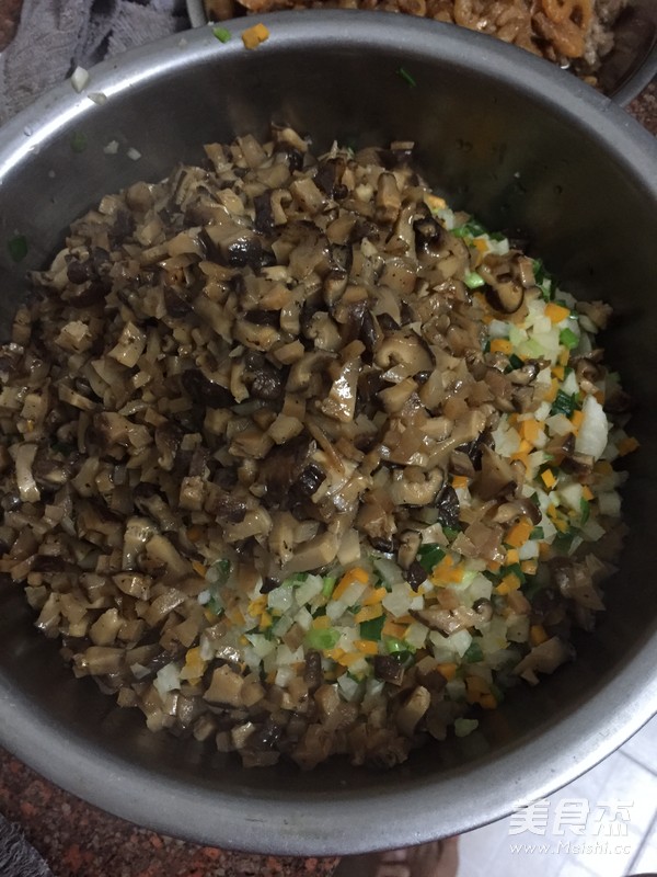 蒸馅猪肠粉的做法步骤:10