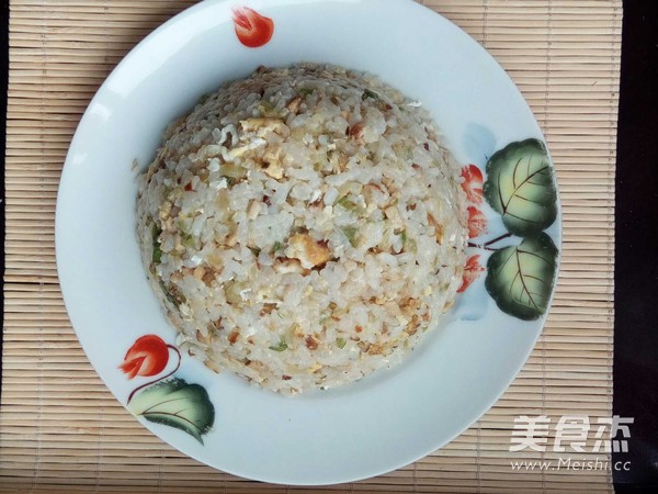 榨菜杂蔬蛋炒饭的做法步骤：10
