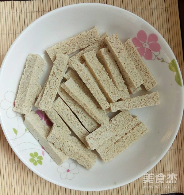 冻豆腐白萝卜炖的做法步骤：3