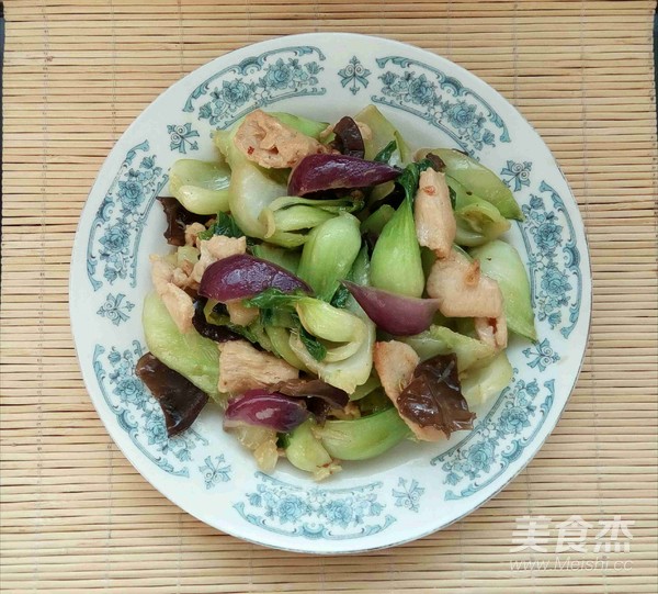 鸡肉炒油菜茎的做法步骤：14