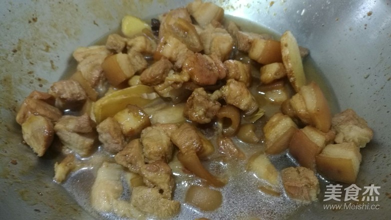 家常红烧肉的做法步骤：7