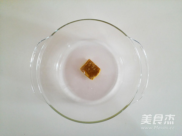 咖喱三文鱼焗寿司的做法步骤：1