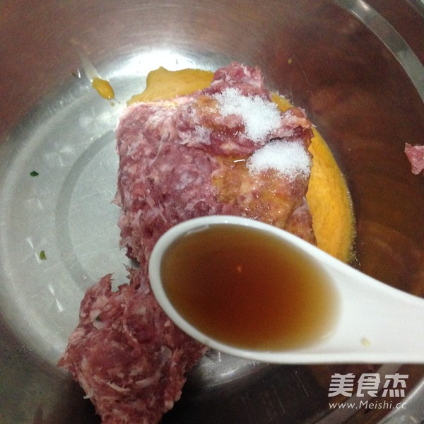 香茹荠菜大馄饨的做法步骤：2