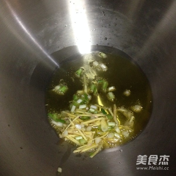 姜香鸡枞菌的做法步骤：4