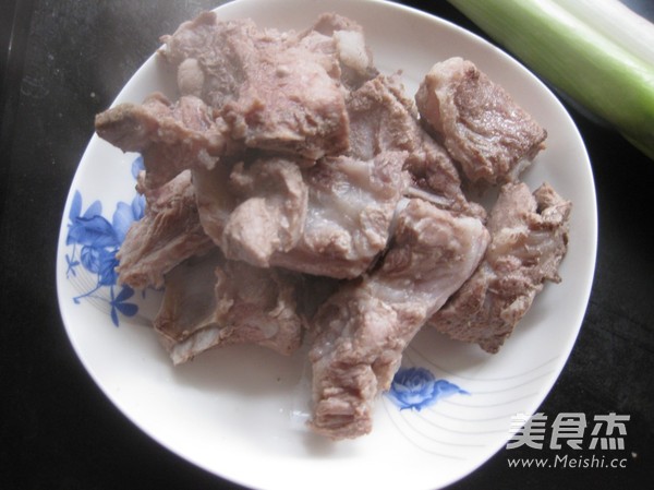 葱香排骨的做法步骤:3