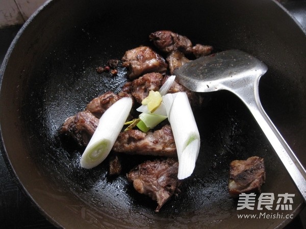 葱香排骨的做法步骤:8