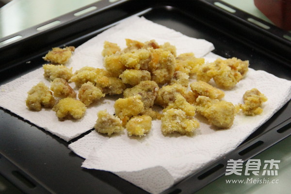 自制KFC的鸡米花的做法步骤:7