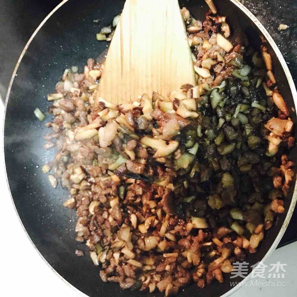 香菇包子的做法步骤:12