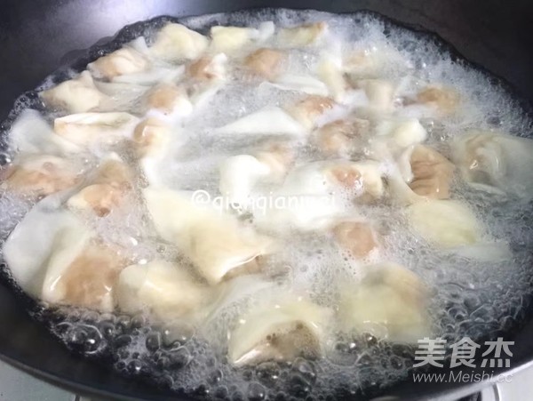 鲜香味美小馄饨的做法步骤：8