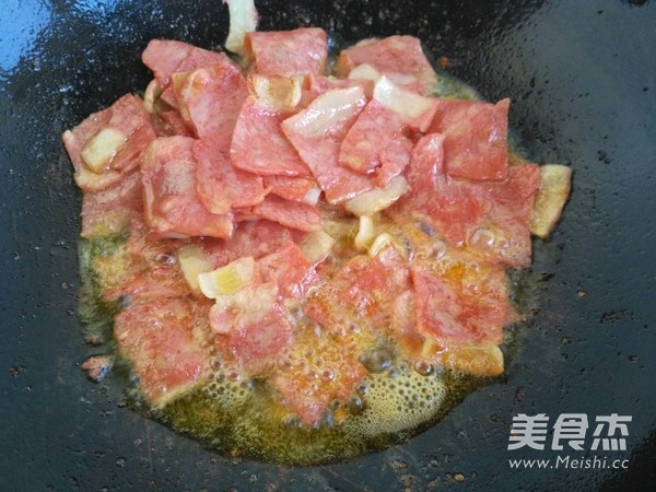 培根炒辣椒的做法步骤：3