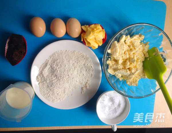 布朗尼芝士蛋糕的做法步骤：1