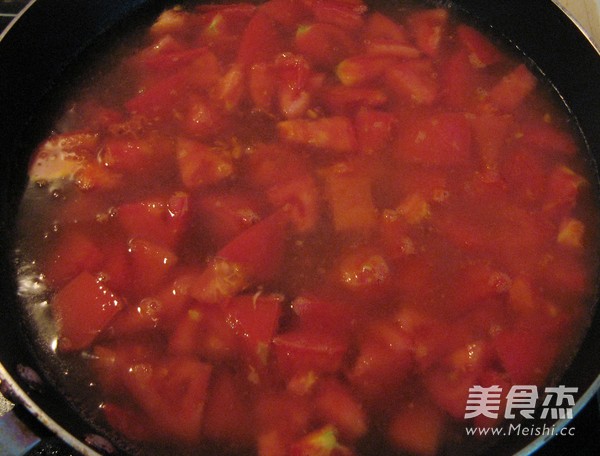三文鱼番茄汤的做法步骤:4