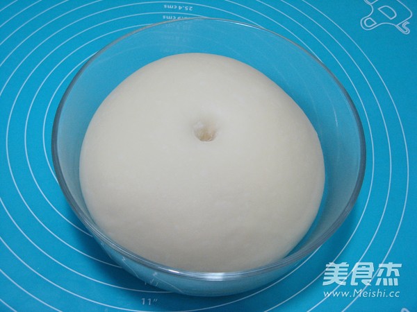 草莓桑葚酱小餐包的做法步骤:5
