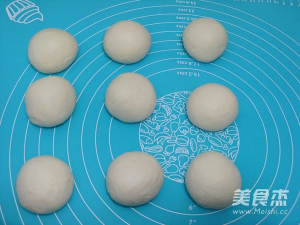 草莓桑葚酱小餐包的做法步骤:6