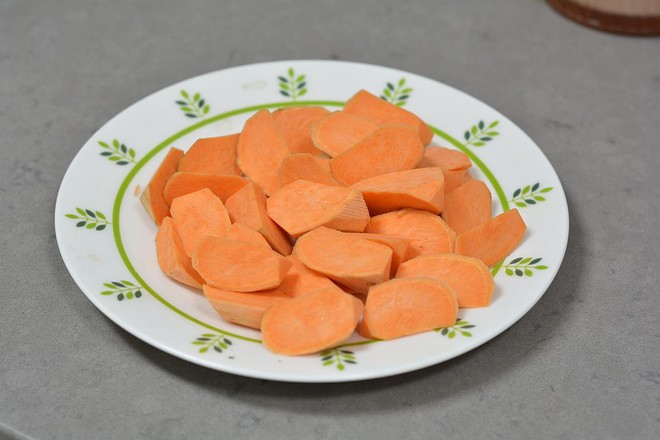 红枣桂圆红薯粥的做法步骤:9