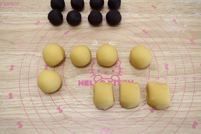 南瓜豆沙包的做法步骤:11