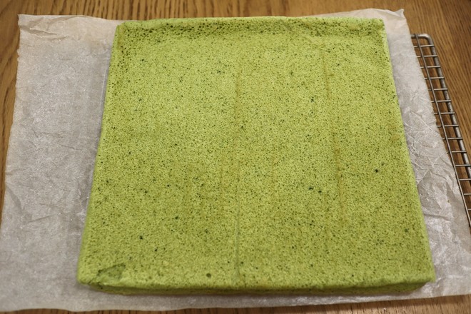 芋泥抹茶蛋糕卷的做法步骤:20