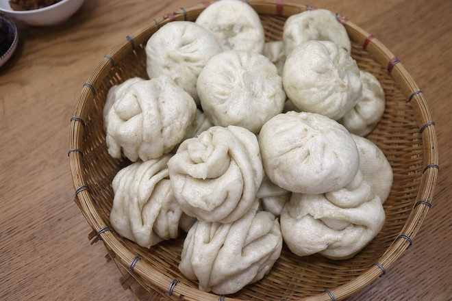 猪肉豇豆杂粮包子的做法步骤:12