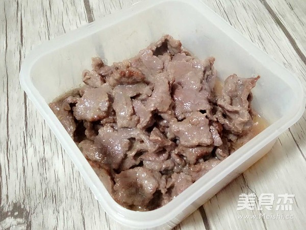 小炒牛肉的做法步骤：5