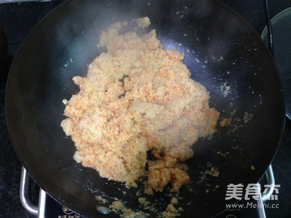 胡萝卜泥炒豆渣的做法步骤:9