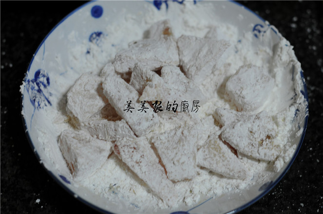 蒜香鲷鱼片的做法步骤:2