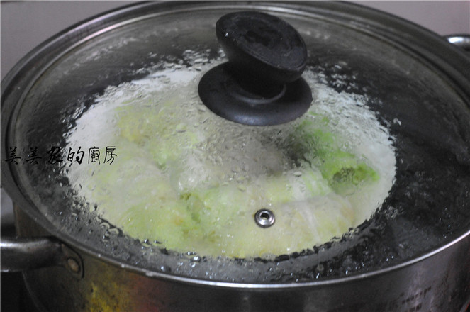 金针菇白菜卷的做法步骤:10