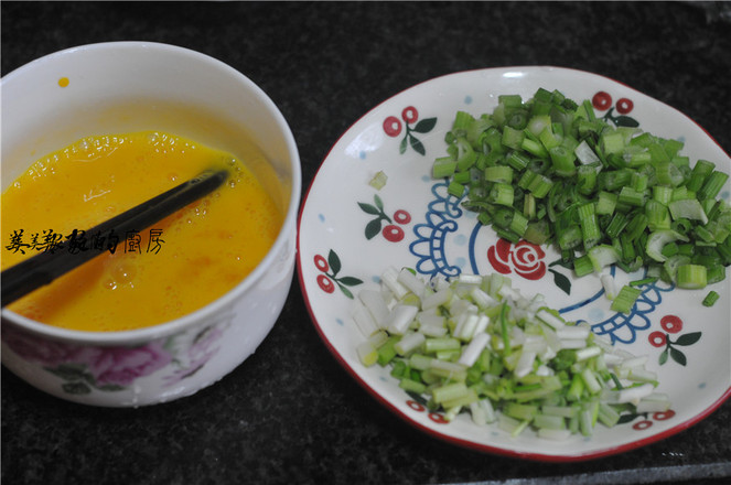 芹菜叶酸汤面的做法步骤:12