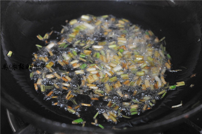 芹菜叶酸汤面的做法步骤:16