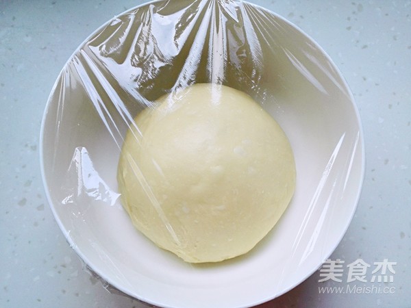 地软韭菜大肉包子的做法步骤:2