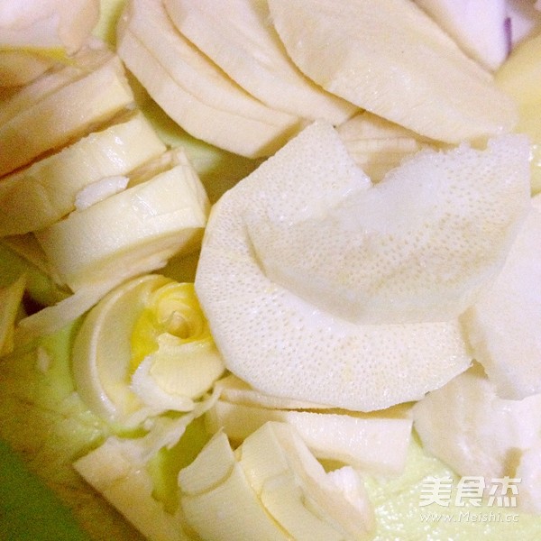 三鲜鲫鱼汤的做法步骤：3