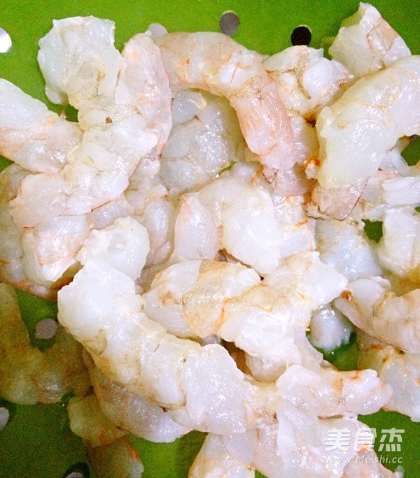 虾仁老豆腐的做法步骤：1