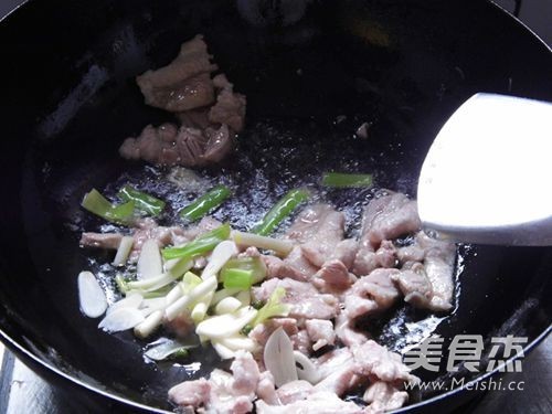 龙须菜炒肉片的做法步骤：7