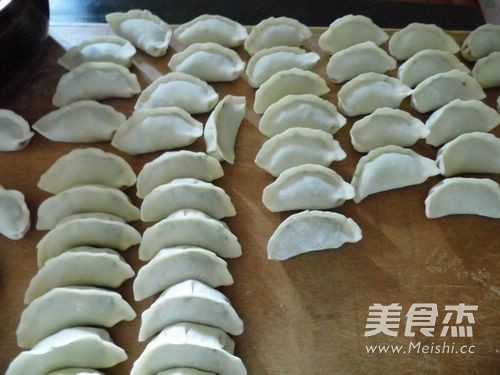 东北酸菜大饺子的做法步骤：8
