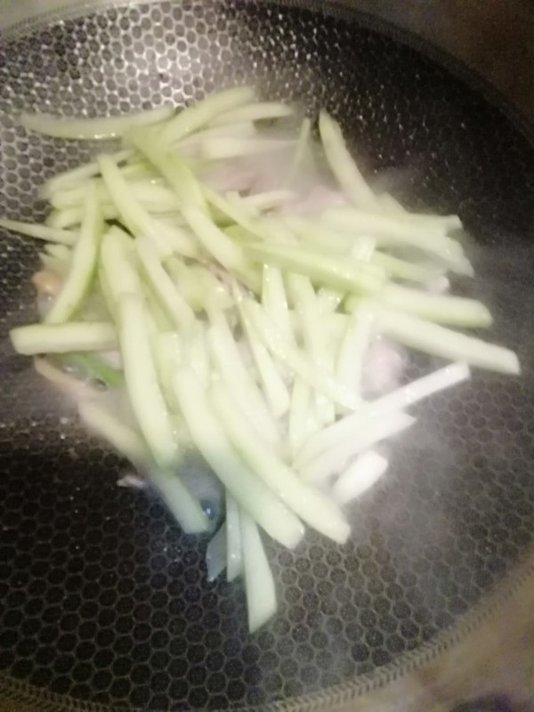 肉丝炒西瓜皮的做法步骤:8