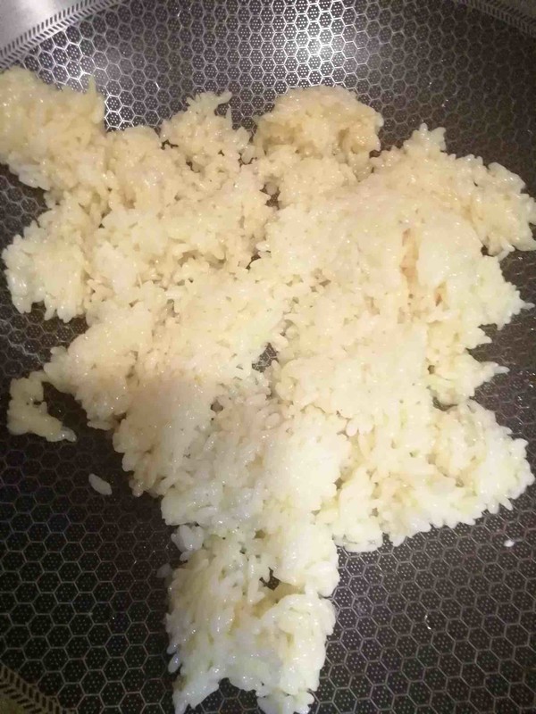 虾仁黄金炒饭的做法步骤:7