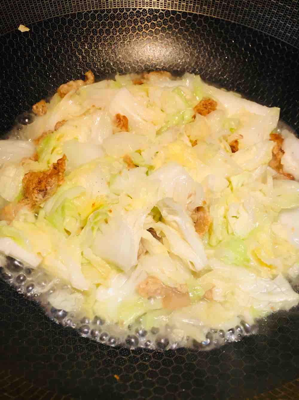 油渣大白菜的做法步骤：3